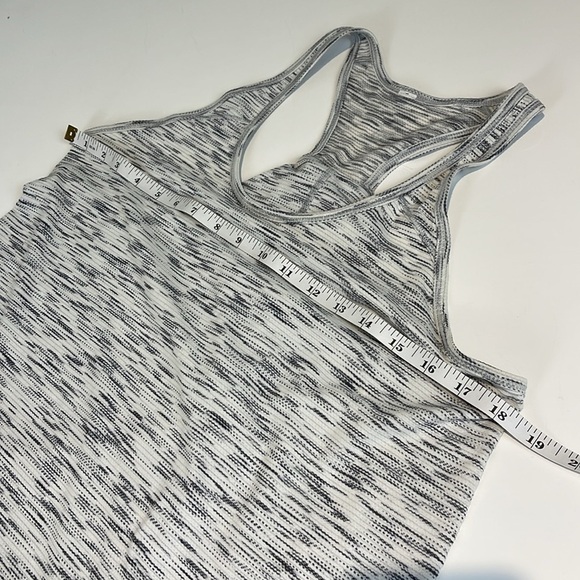 Lululemon Essential Tank Tiger Space Dye Black White - Picture 6 of 7